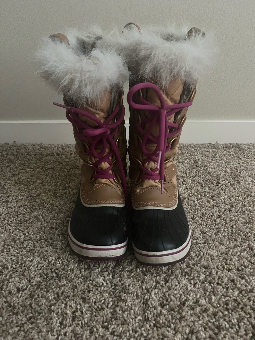 Sorel Women's Tan and Black Winter Boots with Pink Laces